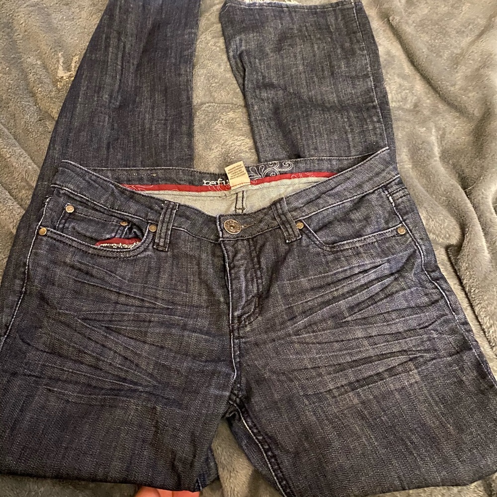 Refuge dark blue jeans.